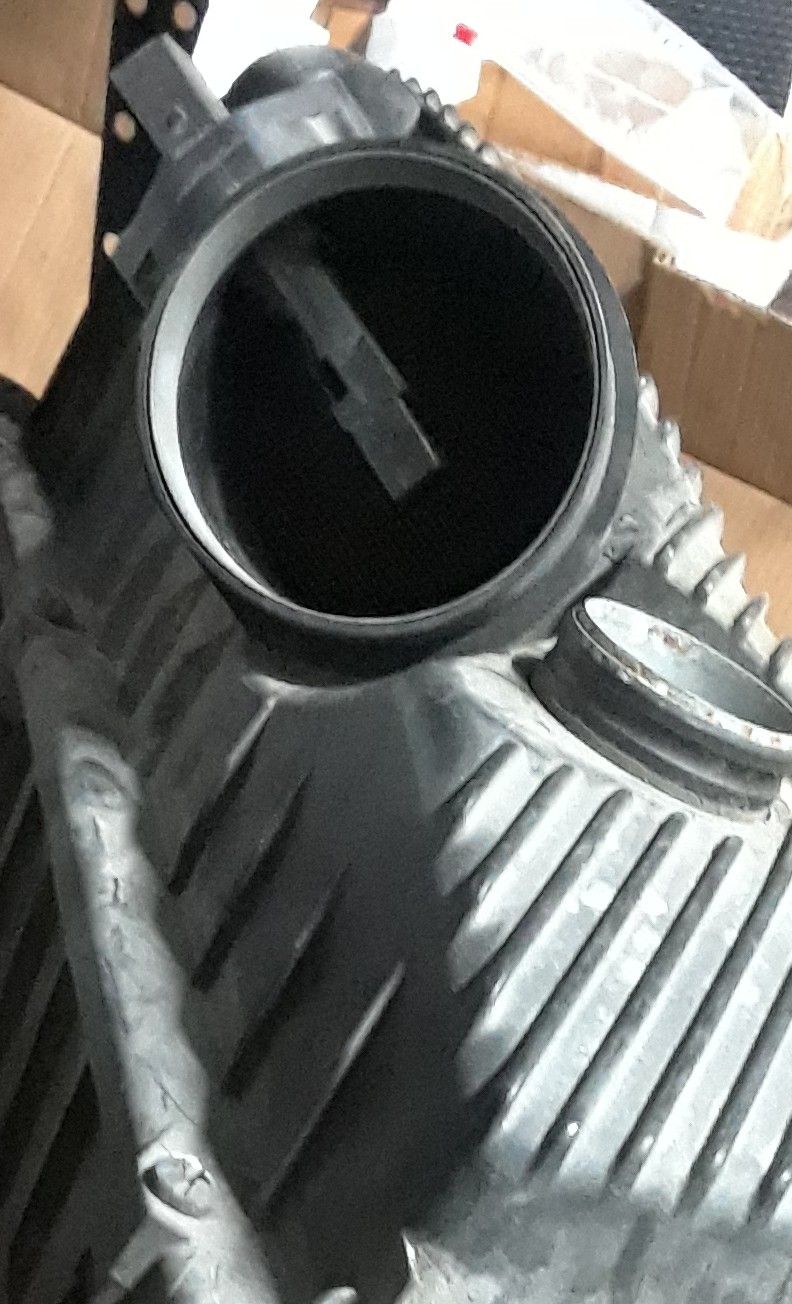 Porsche 996 Engine parts. Read All, See pix