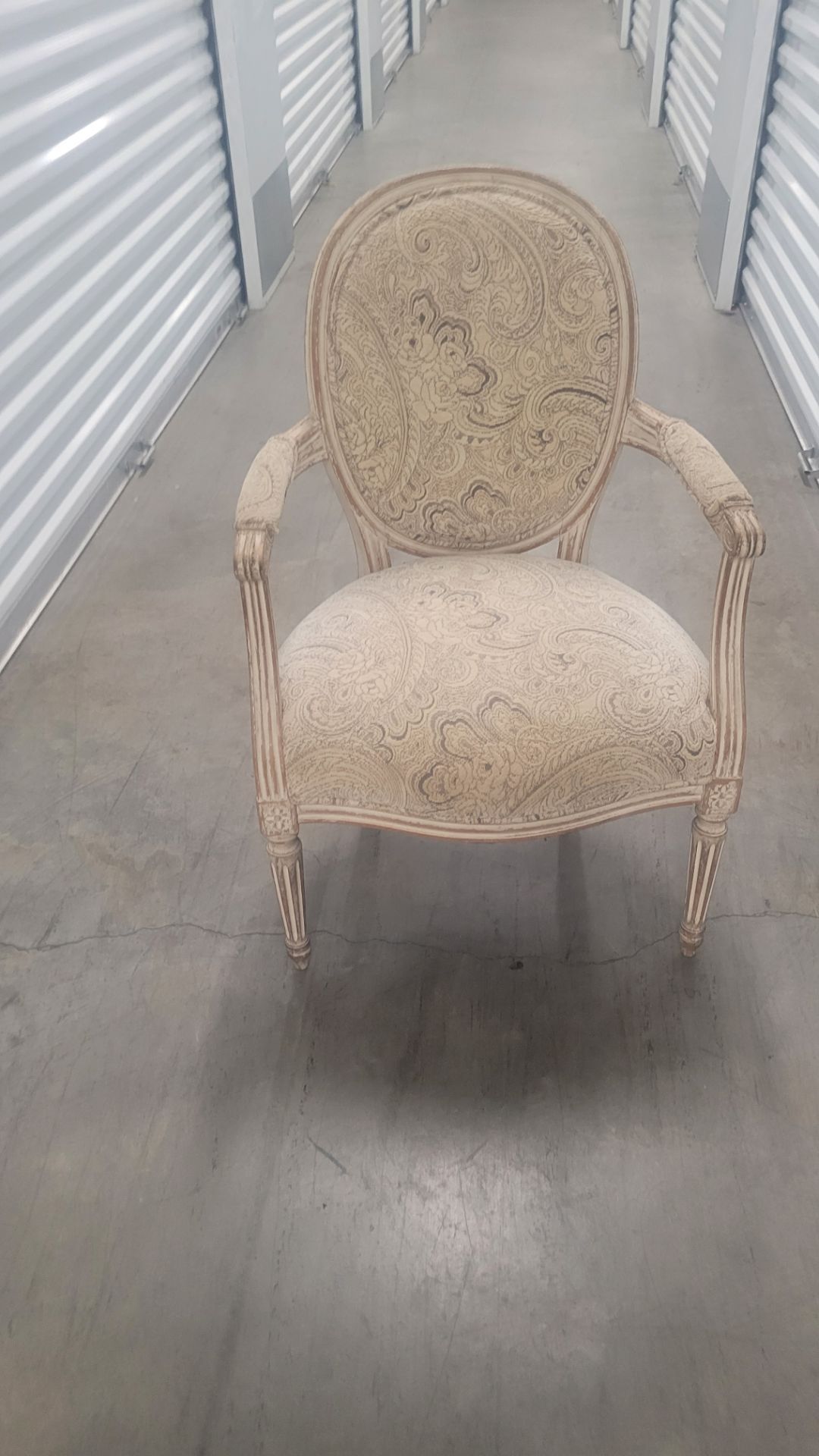 antique chair /silla antigua
