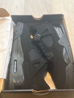 Retro Jordan 4 Black Cats