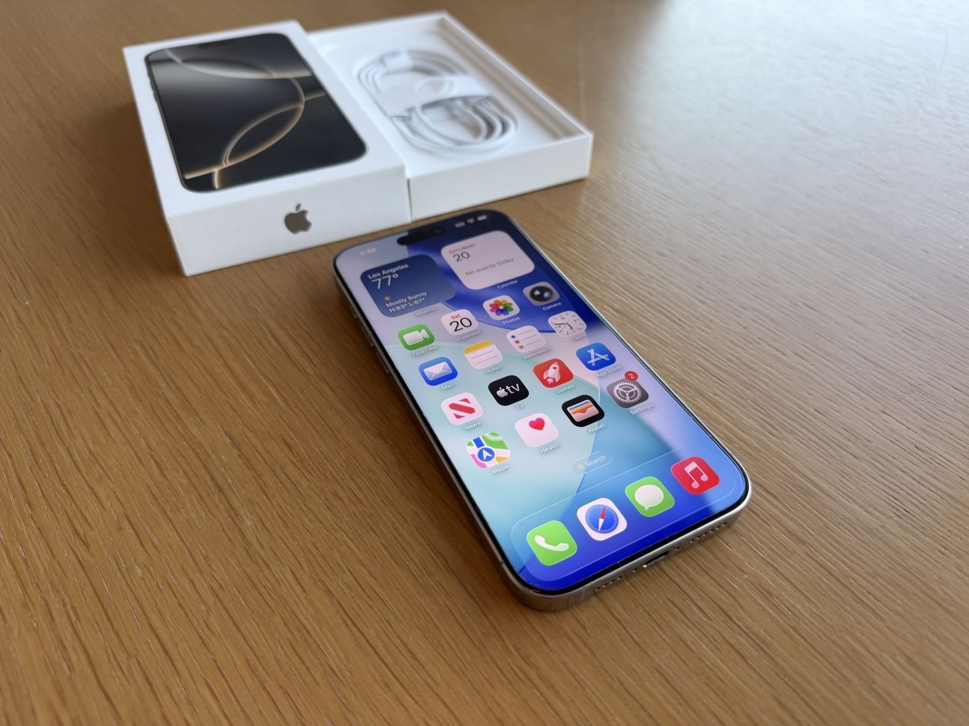 Apple iPhone 16 Pro Max With Otterbox Lumen Case