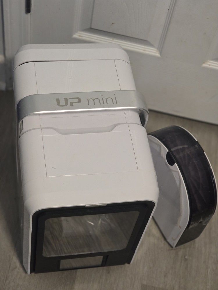 UP Mini 2 3D Printer – Barely Used!