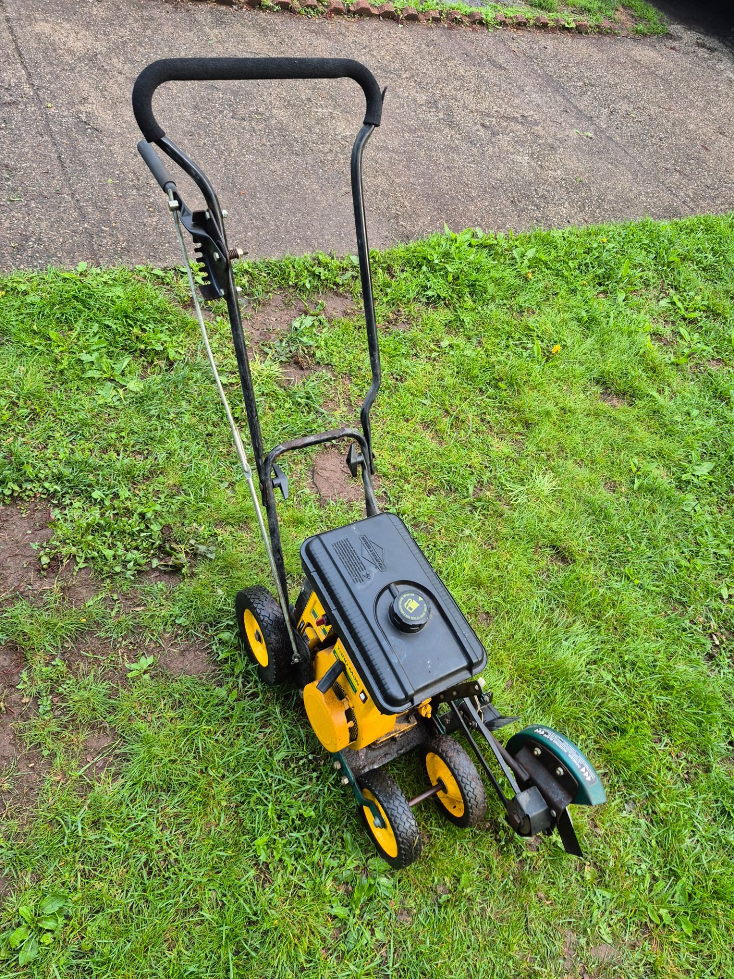 Yardman edger