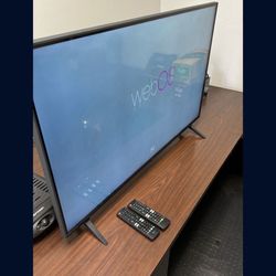 43 Inch LG 4k Tv/ 2 controllers 