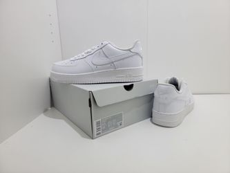 Air forces size 8.5 mens