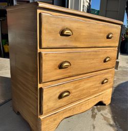 Rustic Weathered Wood 3-Drawer Dresser