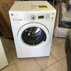   L. A. V. A. D. O. R. A. 