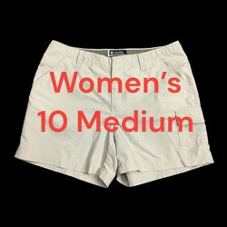 Women's Columbia XCO Medium 10 Cargo Shorts Khaki Khakis Chino Hiking Active EUC