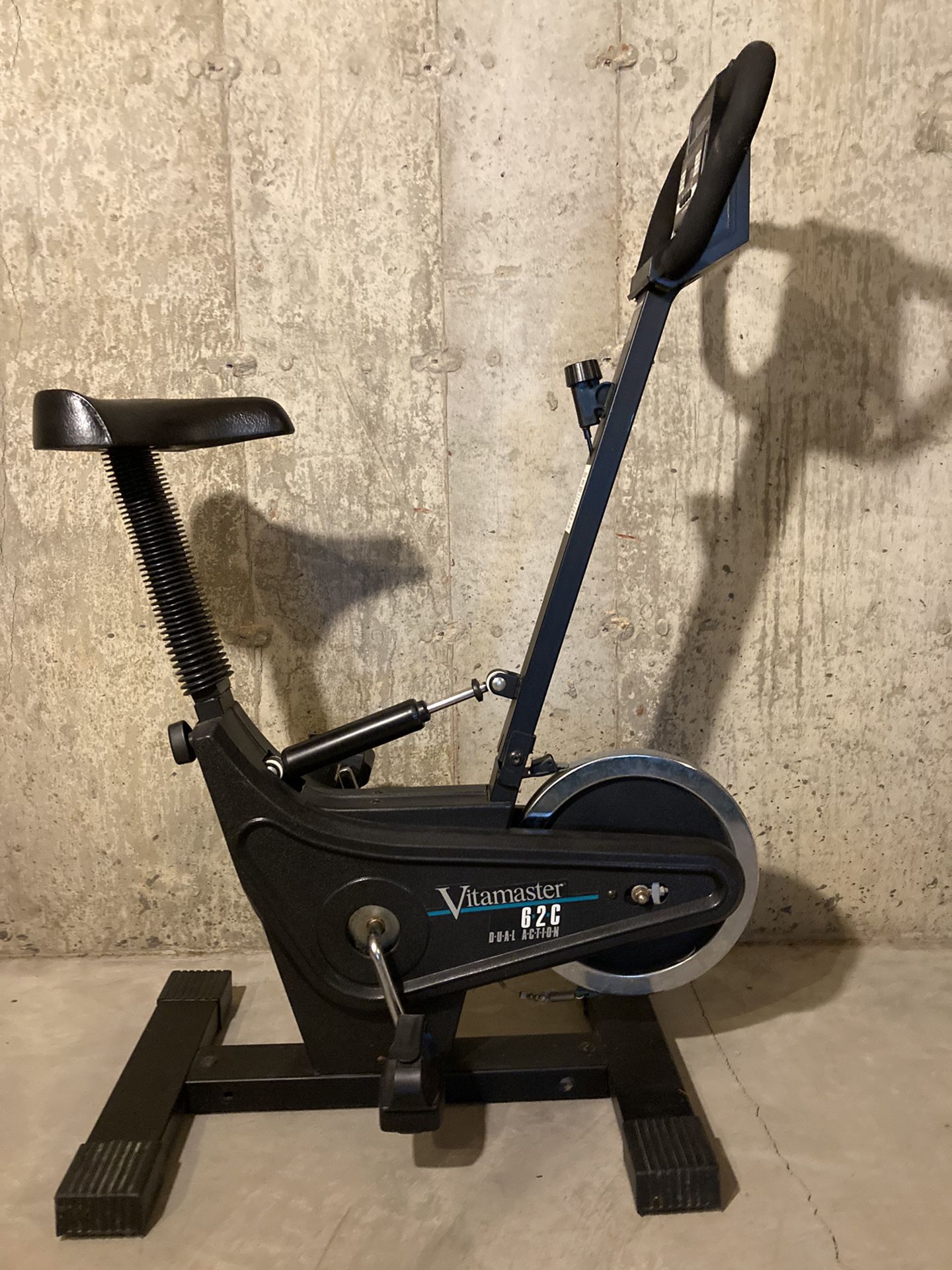 Vita Master Dual Action Exercise Bike
