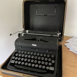 Vintage Typewriter 