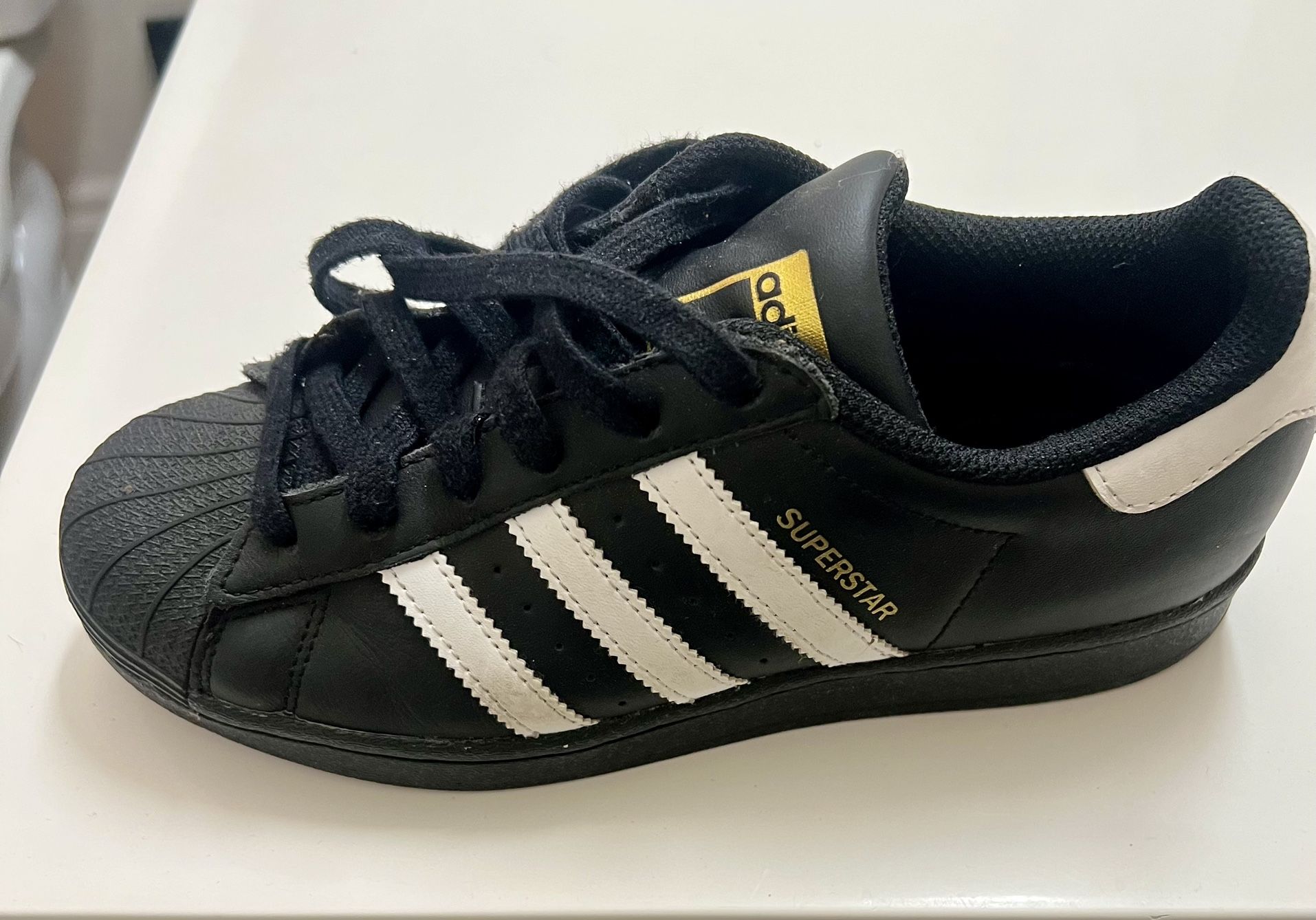 Adidas Size 4 1/2 Youth