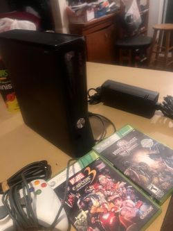 Xbox 360 Console Bundle with Games and Controller