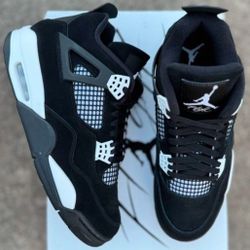 Air Jordan 4 Retro White Thunder Size 11