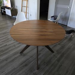 Wooden Round Dining Table