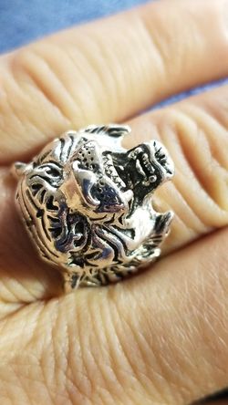 Vintage designer Tiger silver ring size 9.0