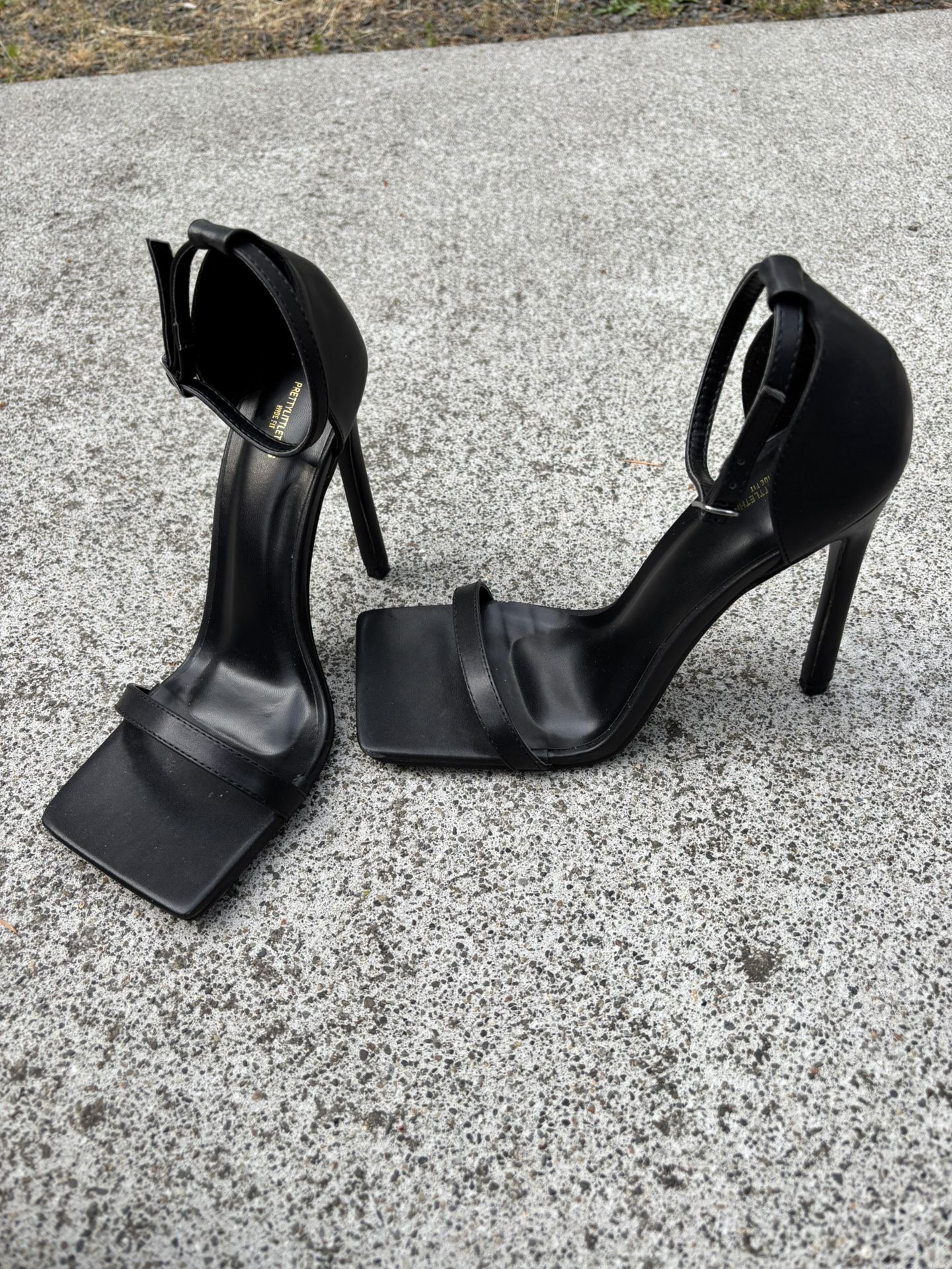 Square Toe Heels - Pretty Little Thing Size 8