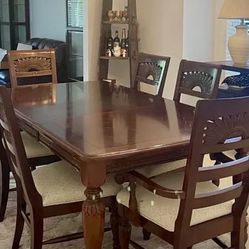 Dining table With 6 Chairs