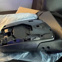 2014 Toyota passenger Side Heat mirror 