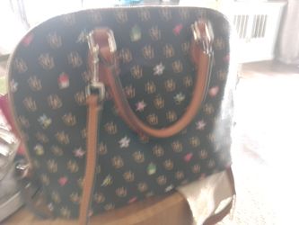 Dooney & Bourke