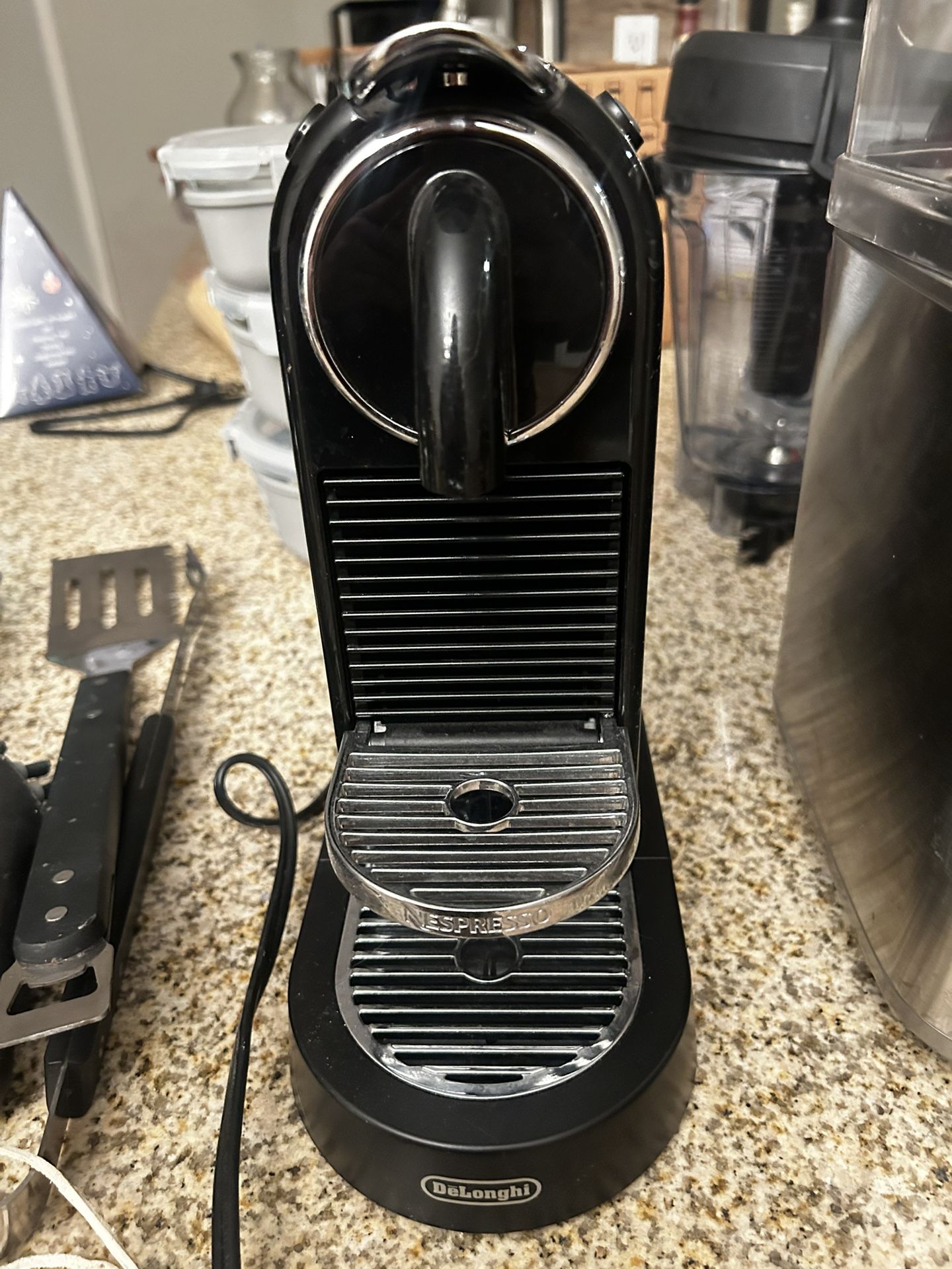 Nespresso Inissia Espresso Machine by DeLonghi - Black
