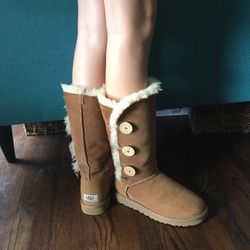 Ugg Boots - Uggs