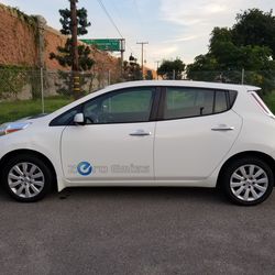2013 NISSAN LEAF.  50K  MILES.  50K MILES. LOW LOW MILES EXCELLENT DRIVE ABSOLUTELY NO ISSUES
