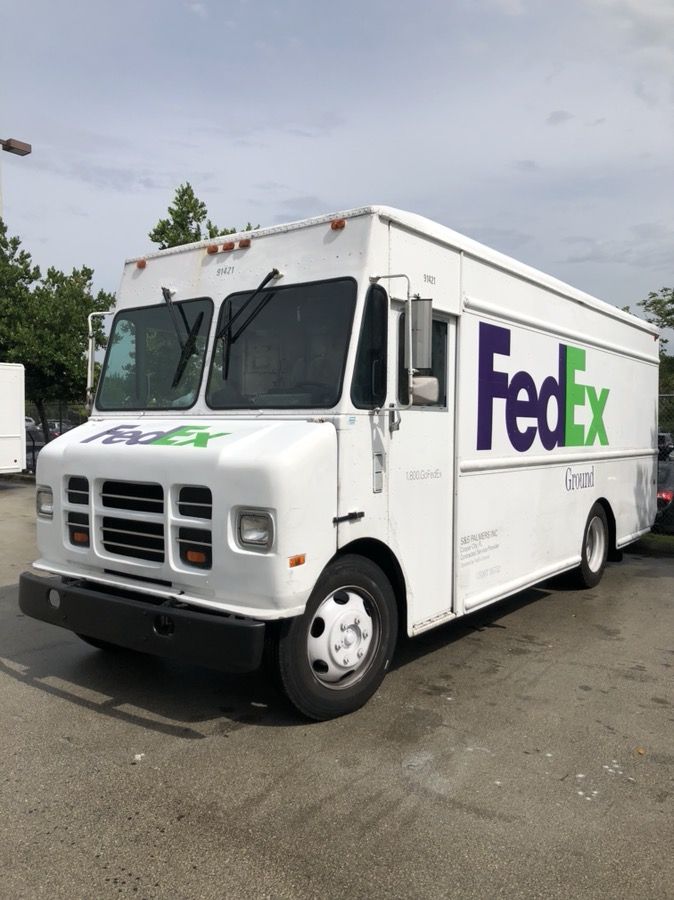 FEDEX food truck stepvan