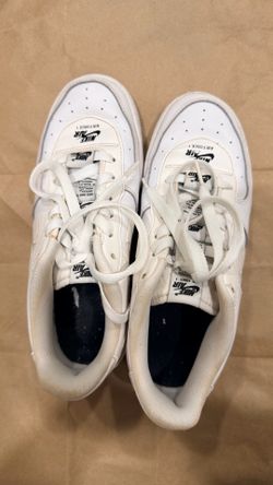 Nike Air Force 1 LV8 3