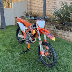 2022 1/2 KTM Sxf 450 factory edition Dirt bike