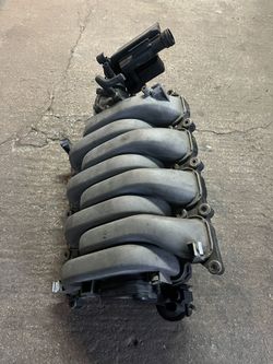 2012 Audi S5 V8 Intake Manifold
