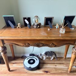 Corner Table