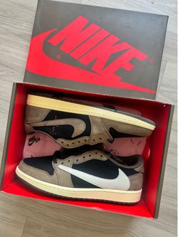 Size 12 men jordan 1 low