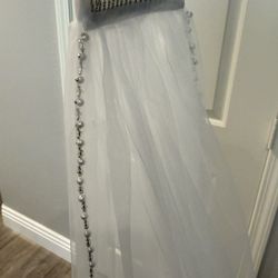 Wedding Veil/Costume Accessory