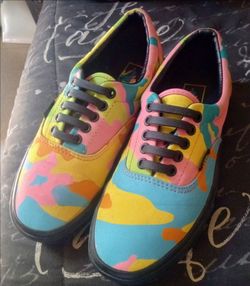 Vans Low-Top Sneakers Neon Camo Print