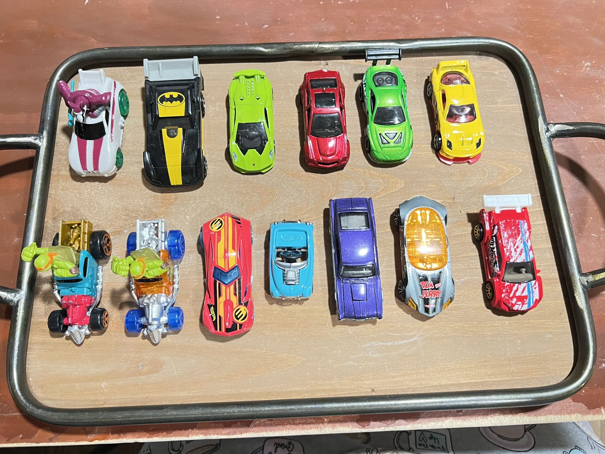 Hot Wheels Lot 13 Pieces