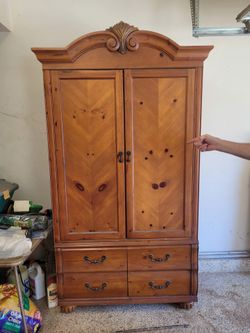 Armoire