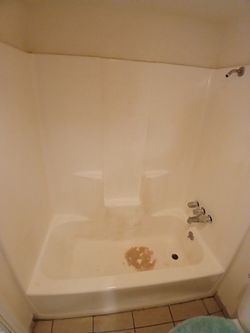 Tub Surround