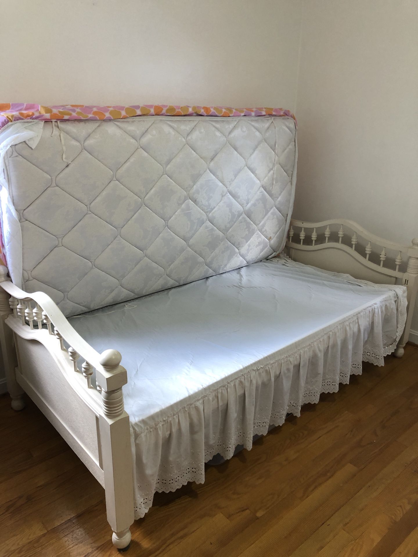 White Twin Vintage Bed