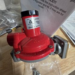 Cavagna Kosan 988HP-05 1st Stage Propane Regulator Outlet 1/2" NPT Inlet POL