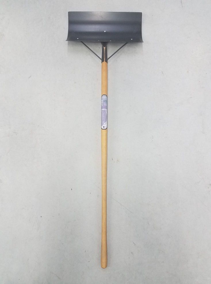 Grant Lynx Wood Handle Snow Shovel