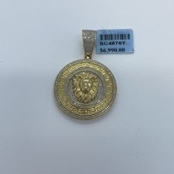 Diamond Lion Pendant 
