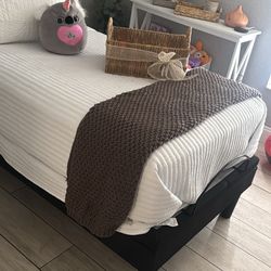 Adjustable Bed with Massage + Mattress (Twin XL) – Excellent Condition!