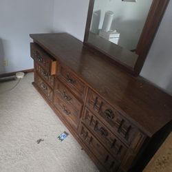 Vanity Dresser 