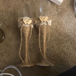 Wedding  Champaign Glasses  And Cake Cutter