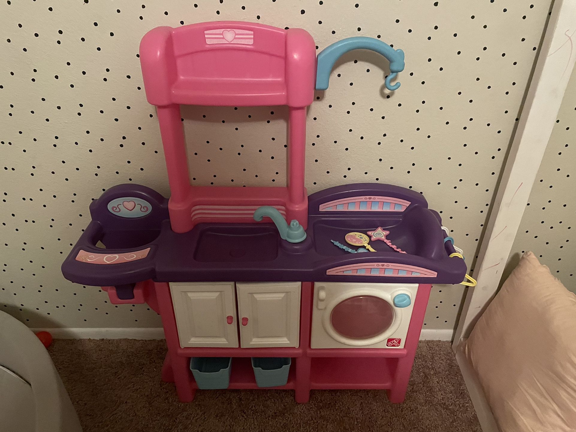Step2 Love And Care Deluxe Nursery 
