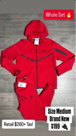 Nike Tech Red Set
