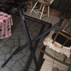 Piano Stand