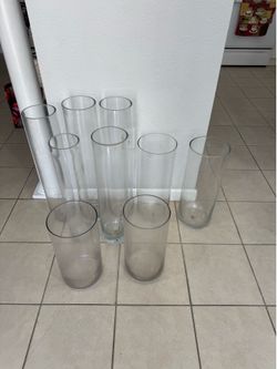 9 Glass Cilynder . 3 H 27 1/2” D6”. 2 H20”D 7 1/2”. 2 H 16”D 8” . 2 H16” D 8” . 2 H25” D 5”se habla español