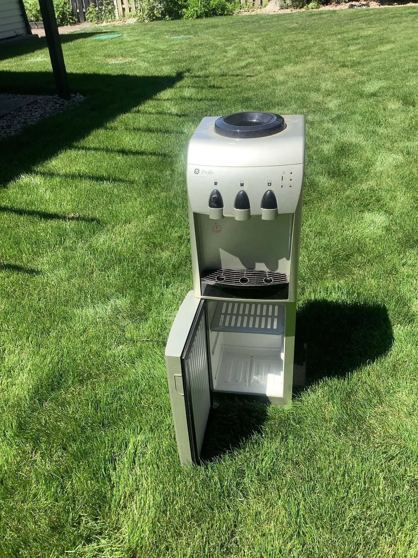 Water Dispenser With Mini Fridge