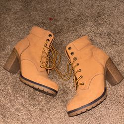 Women’s Boots