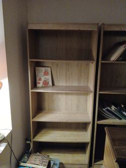 Wooden Bookcase with Five Shelves